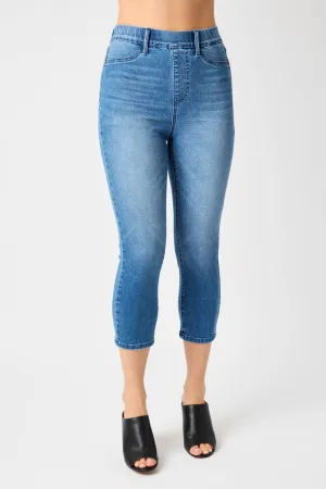 Judy Blue Plus Size High Rise Cool Denim Pull On Capris