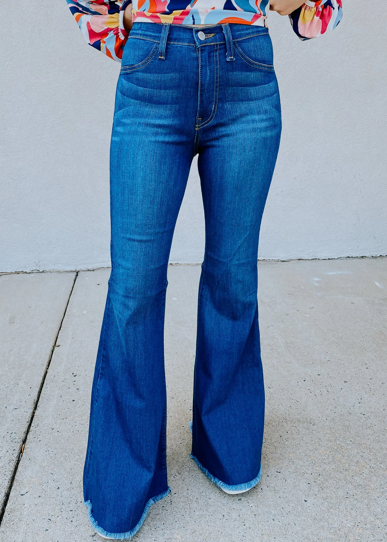 JudyBlue: Bristol High Rise Super Flares - Medium Wash