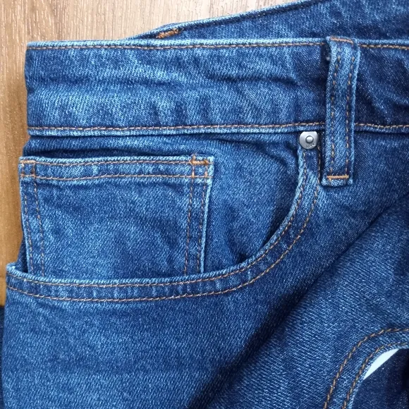 Lane Bryant 22 Signature Fit Boyfriend Capri Mid-Rise Jeans
