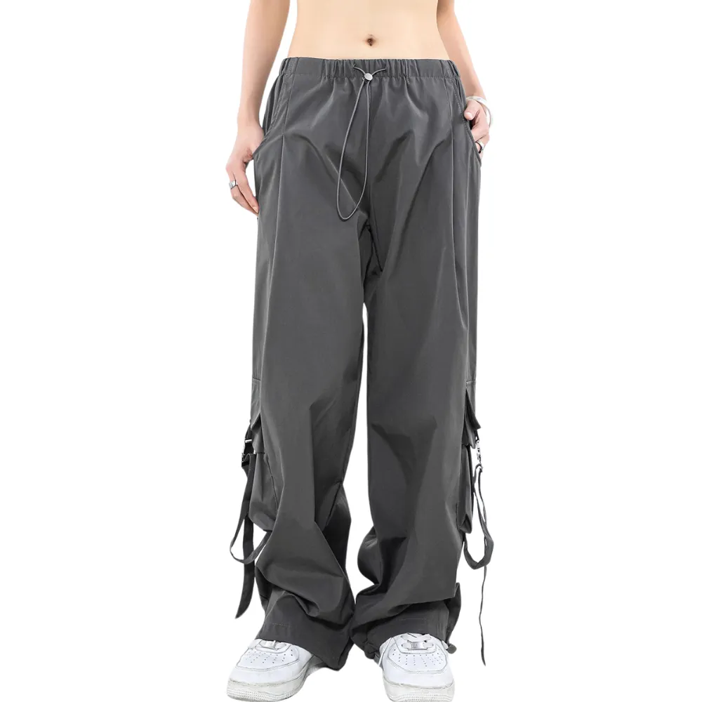 Lightweight Wide-Leg Cargo Pants