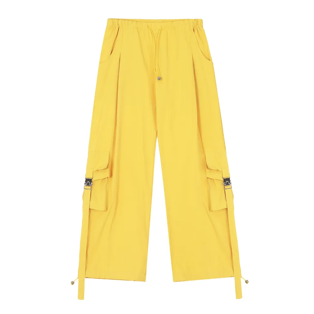 Lightweight Wide-Leg Cargo Pants