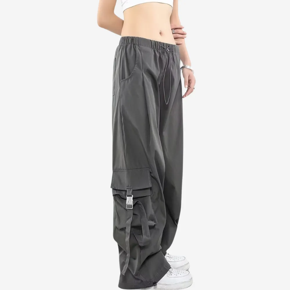 Lightweight Wide-Leg Cargo Pants