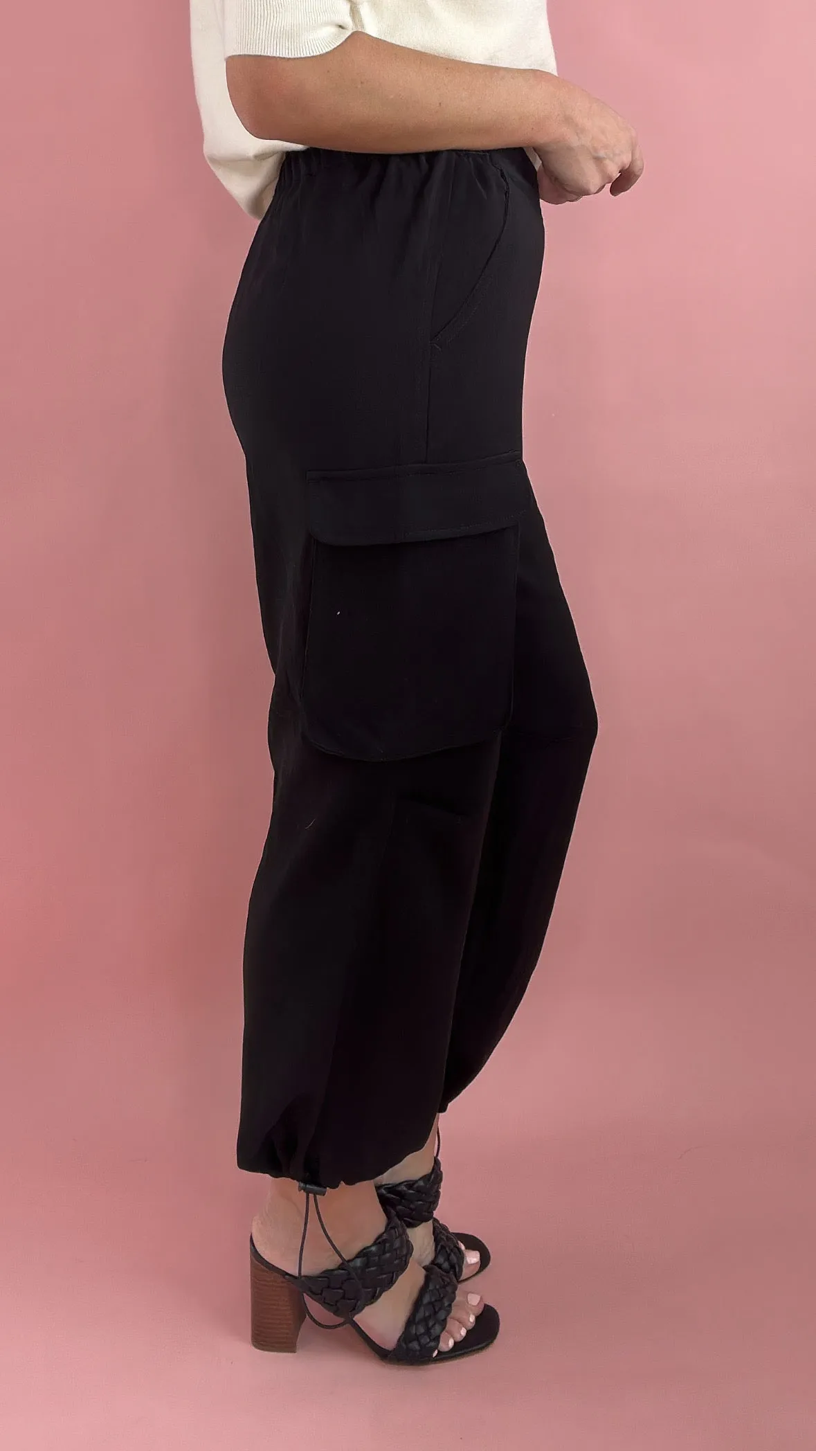Liverpool Black Cinch Hem Pull-On Pant