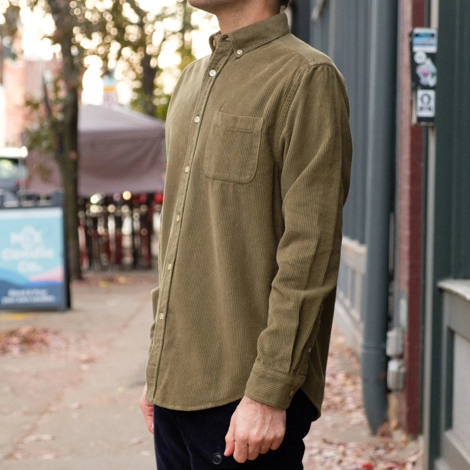 Lobo Cord Shirt in Olive
