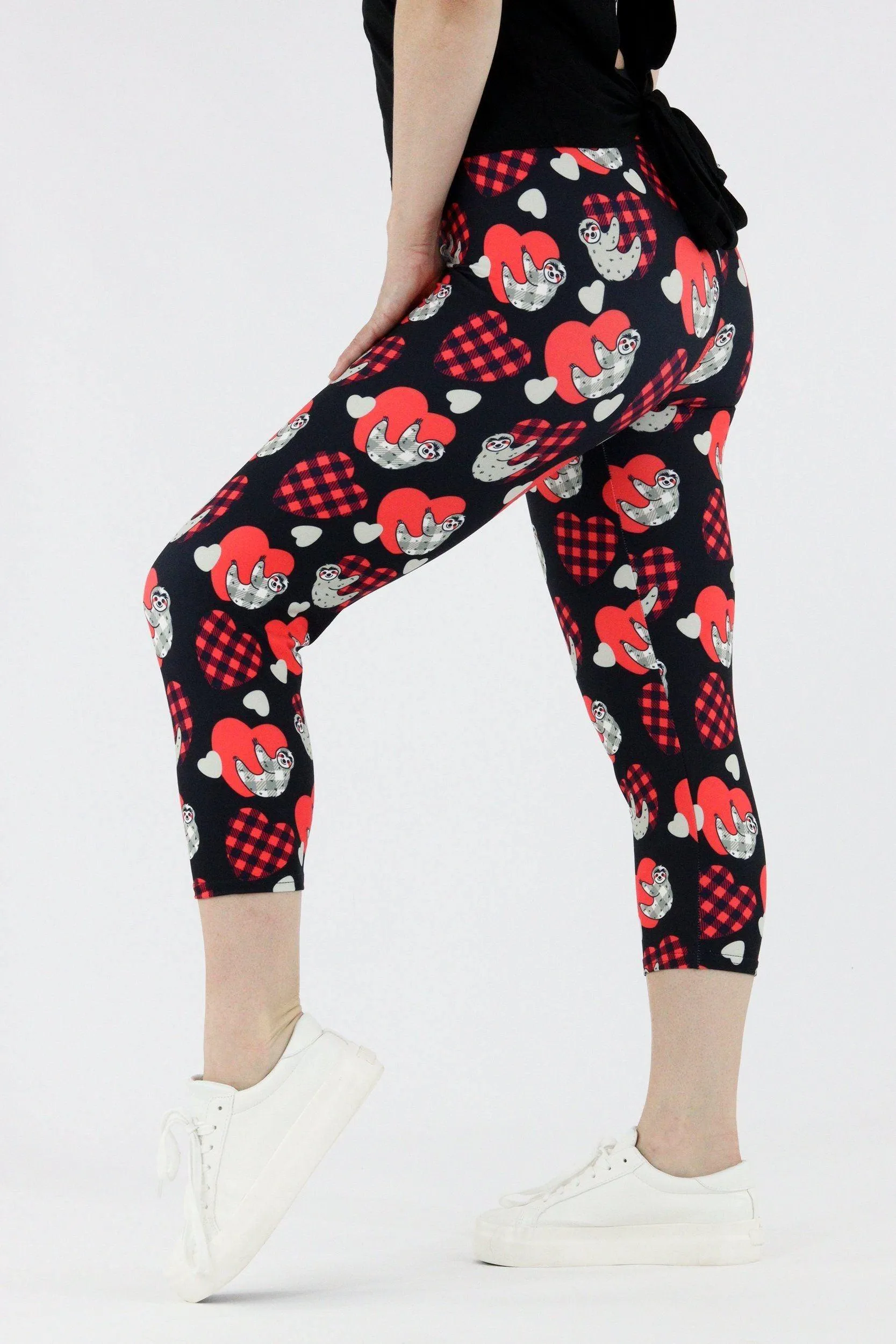 Love Sloths - Casual Capri Leggings
