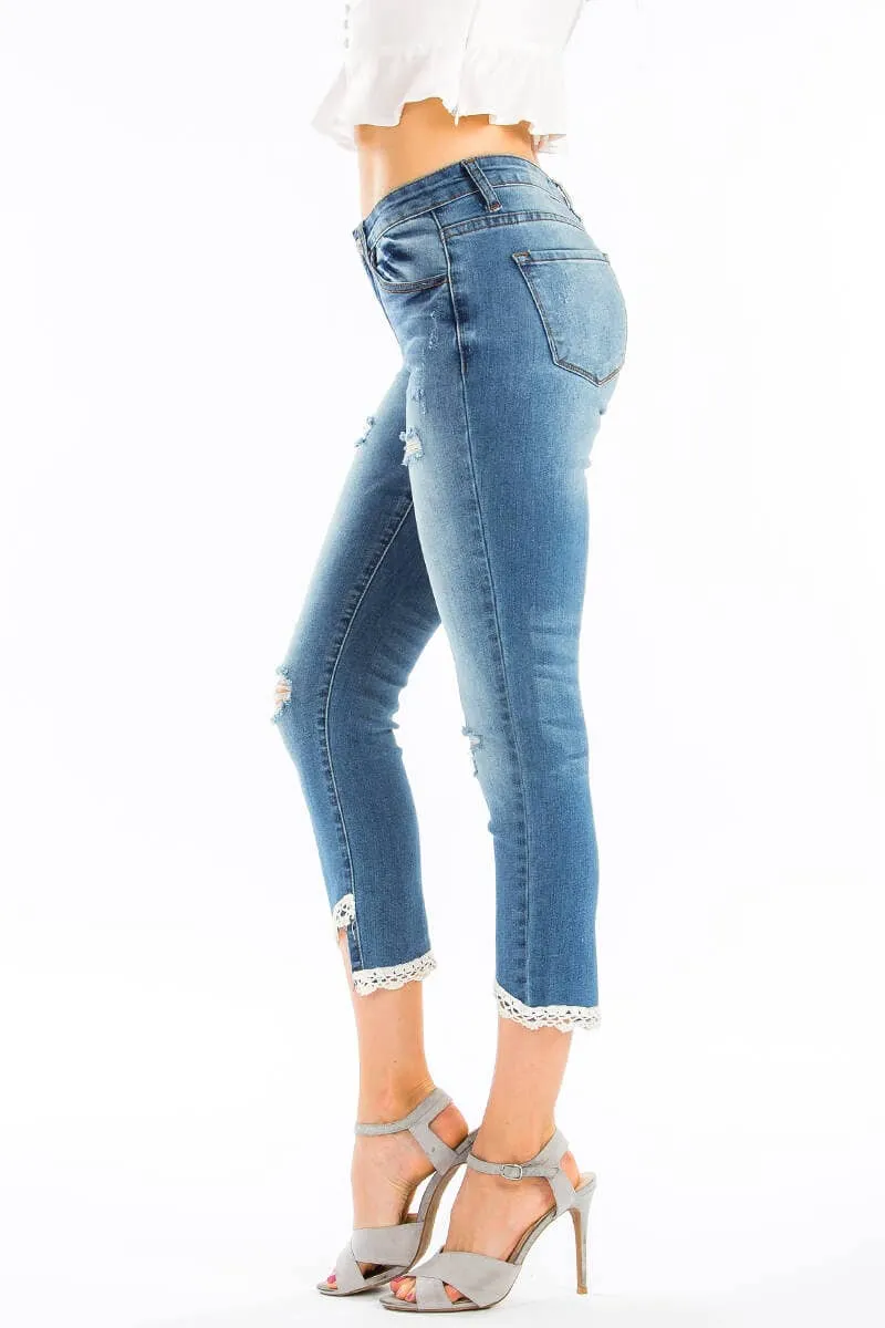 Medium Mid Rise Stretch Lace Kancan Capris