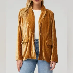 Mink Pink Arianna corduroy velvet one button blazer in gold. Size Small. NWOT