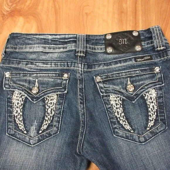 MISS ME Angel Wing Denim Jean Bermuda Shorts Size 29 (31) Denim Capris JP5082BM