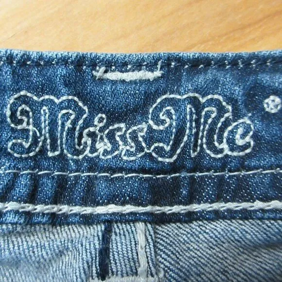 MISS ME Angel Wing Denim Jean Bermuda Shorts Size 29 (31) Denim Capris JP5082BM