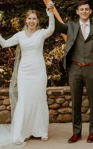 Modest Sheath V-neck Satin Court Train Wedding Dress with Appliques-716398