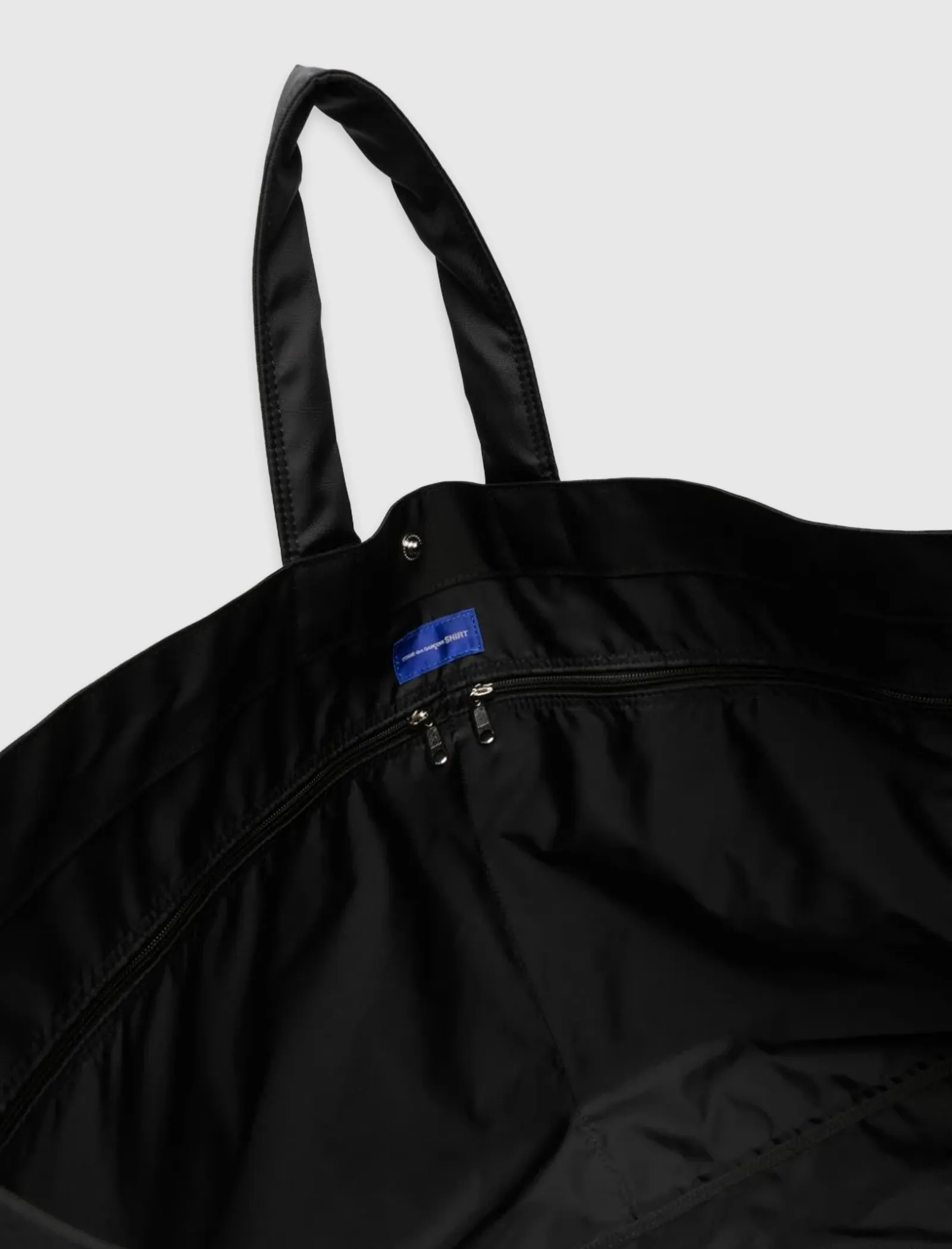 MULTI-POCKET TOTE BAG