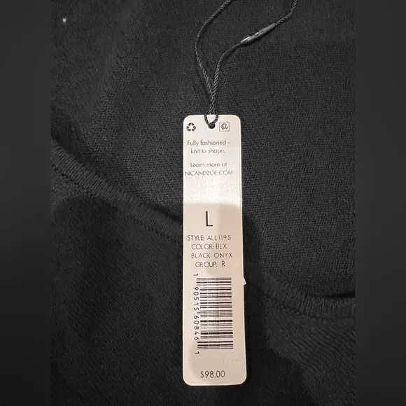 NIC ZOE NWT Black V neck sweater
