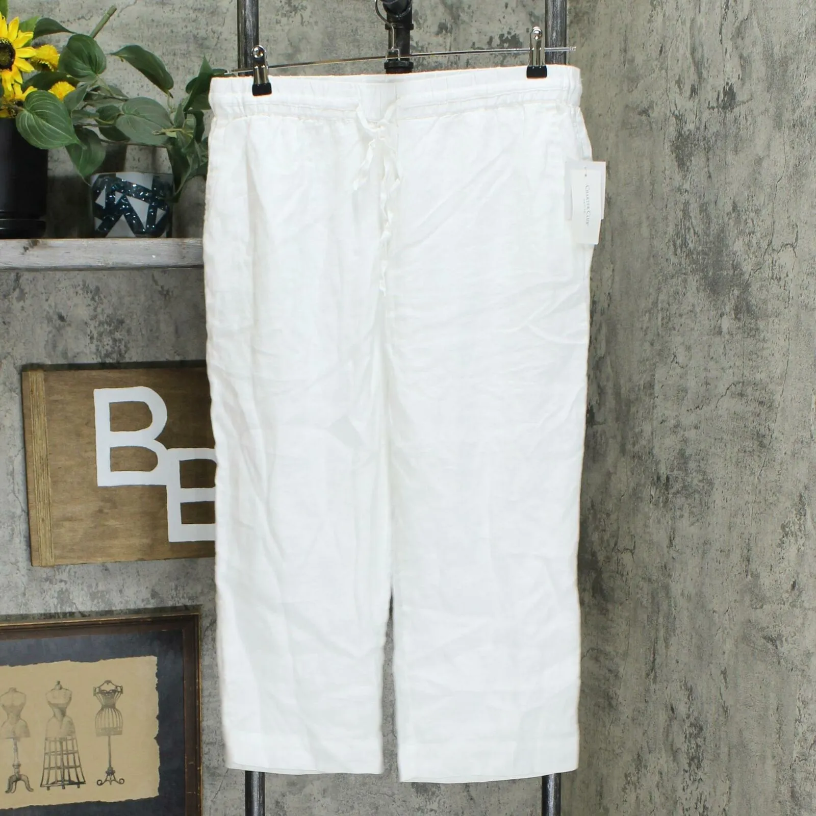 NWT Charter Club Luxury Petite All Linen Capri Pants. 100086085PT Petite Large