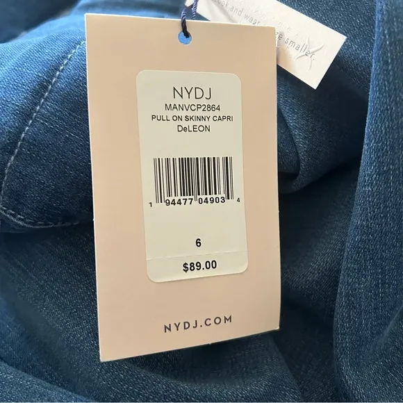 (NWT) NYDJ - Size: 6 Pull On Skinny Capri Medium Wash Blue Denim Jeans