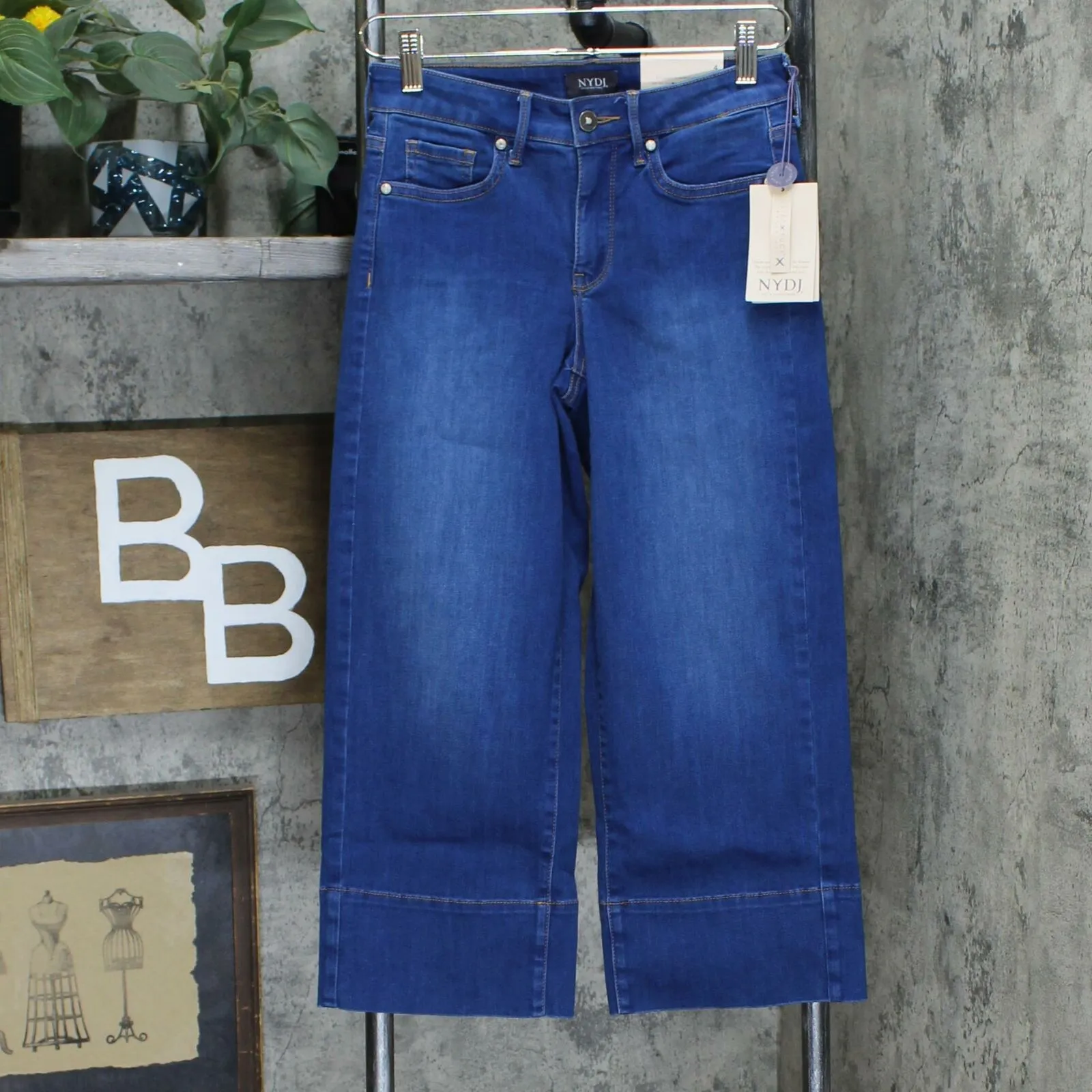 NWT NYDJ Wide-Leg Capri Jeans. A350860 4