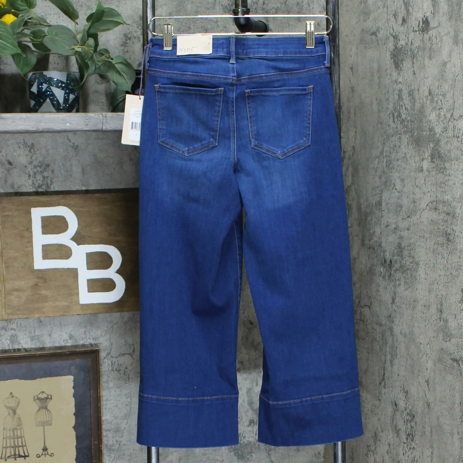 NWT NYDJ Wide-Leg Capri Jeans. A350860 4