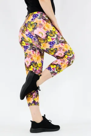 Peachy Butterfly - Casual Capri Leggings