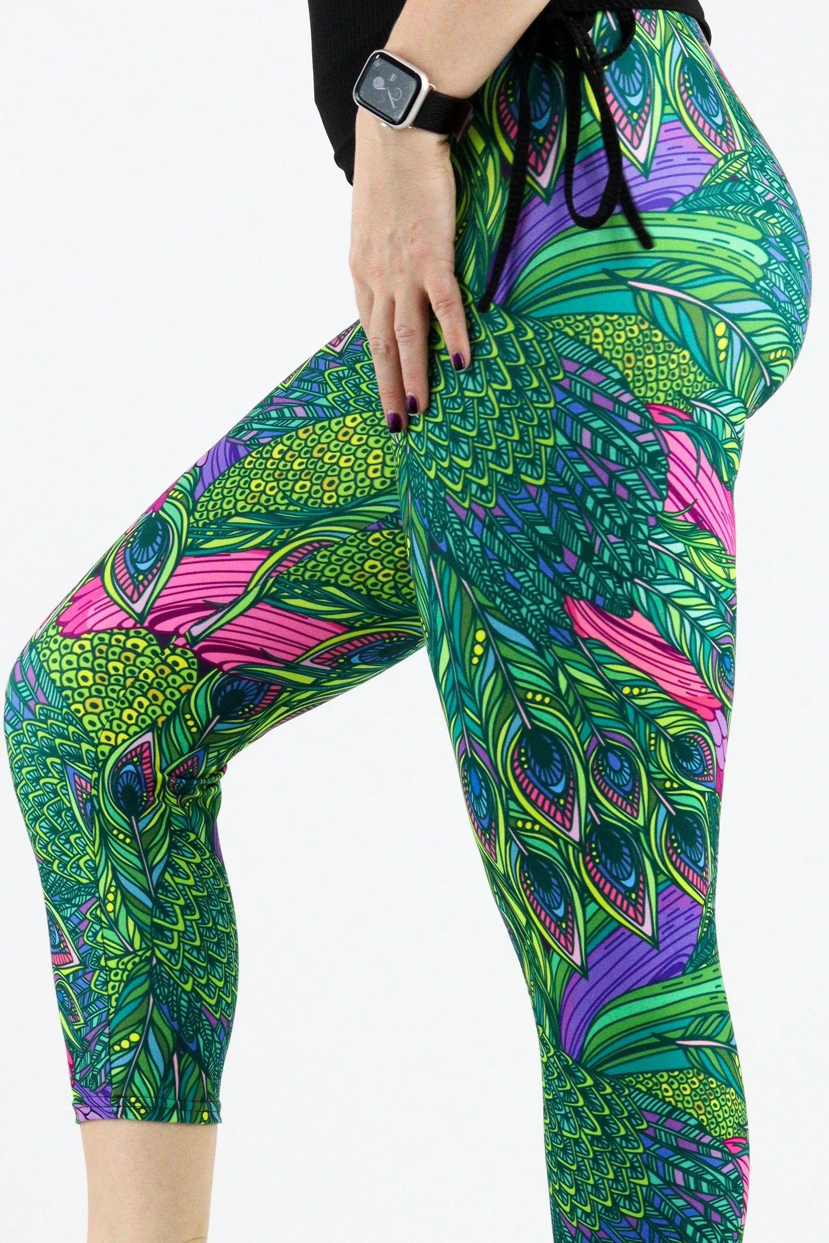 Peacock Vaunt - Casual Capri Leggings