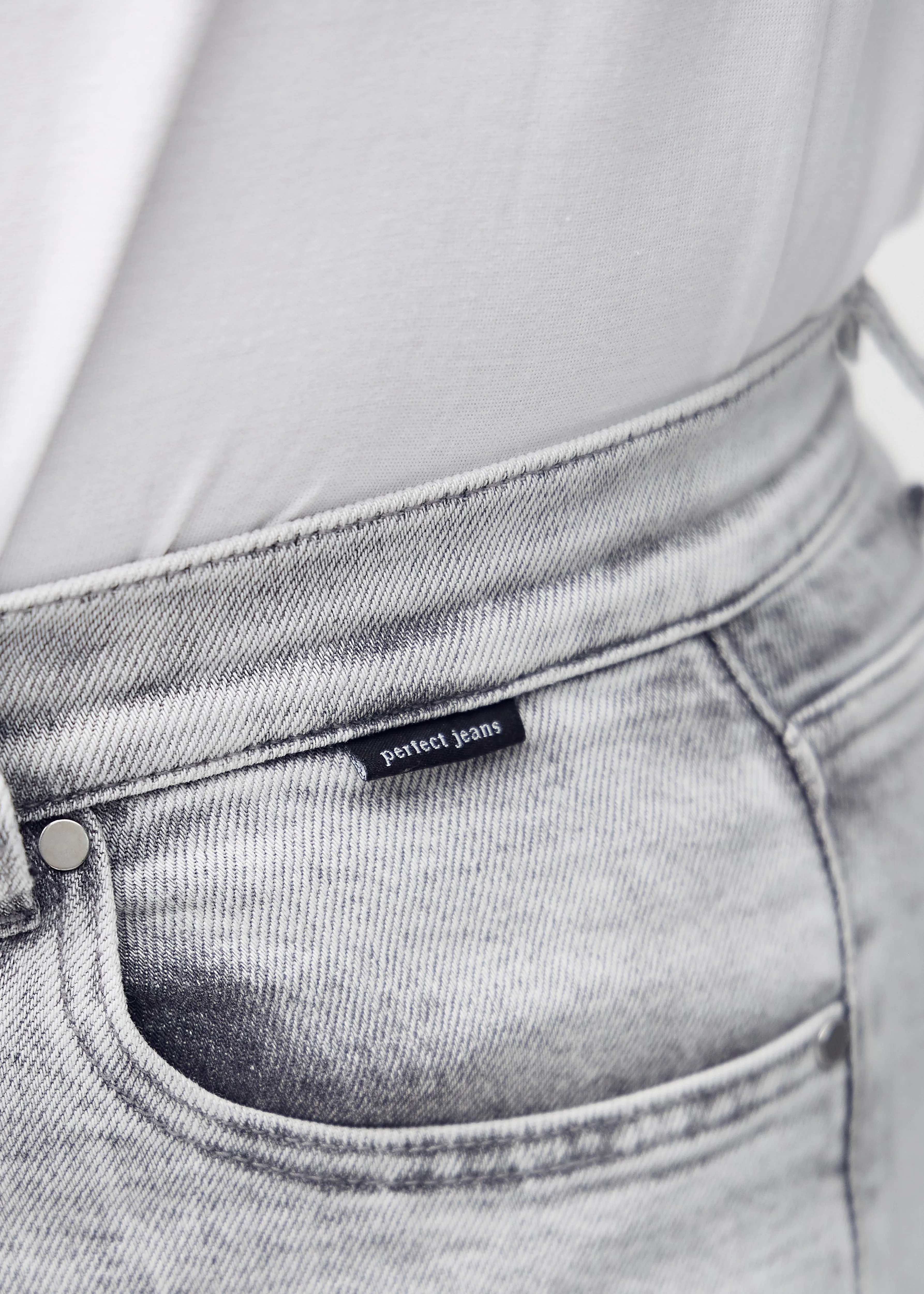 Perfect Capris - Skinny - Ashes™