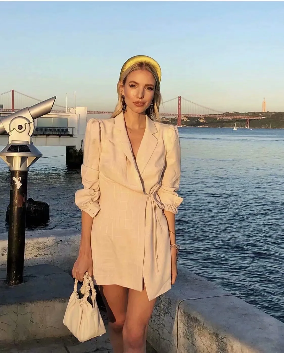 Pile Collar V-neck Lace-up Lantern Sleeve Blazers Mini Dresses