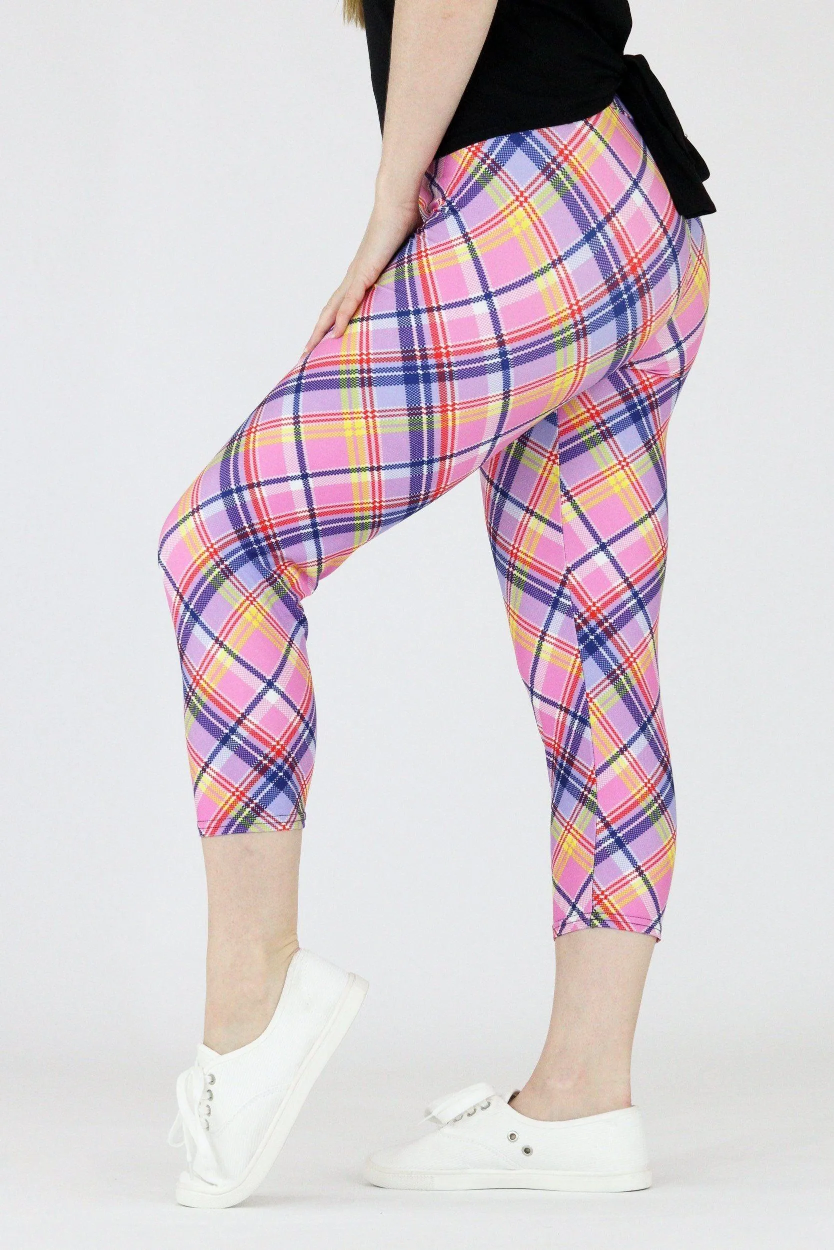 Pink Plaid - Casual Capri Leggings