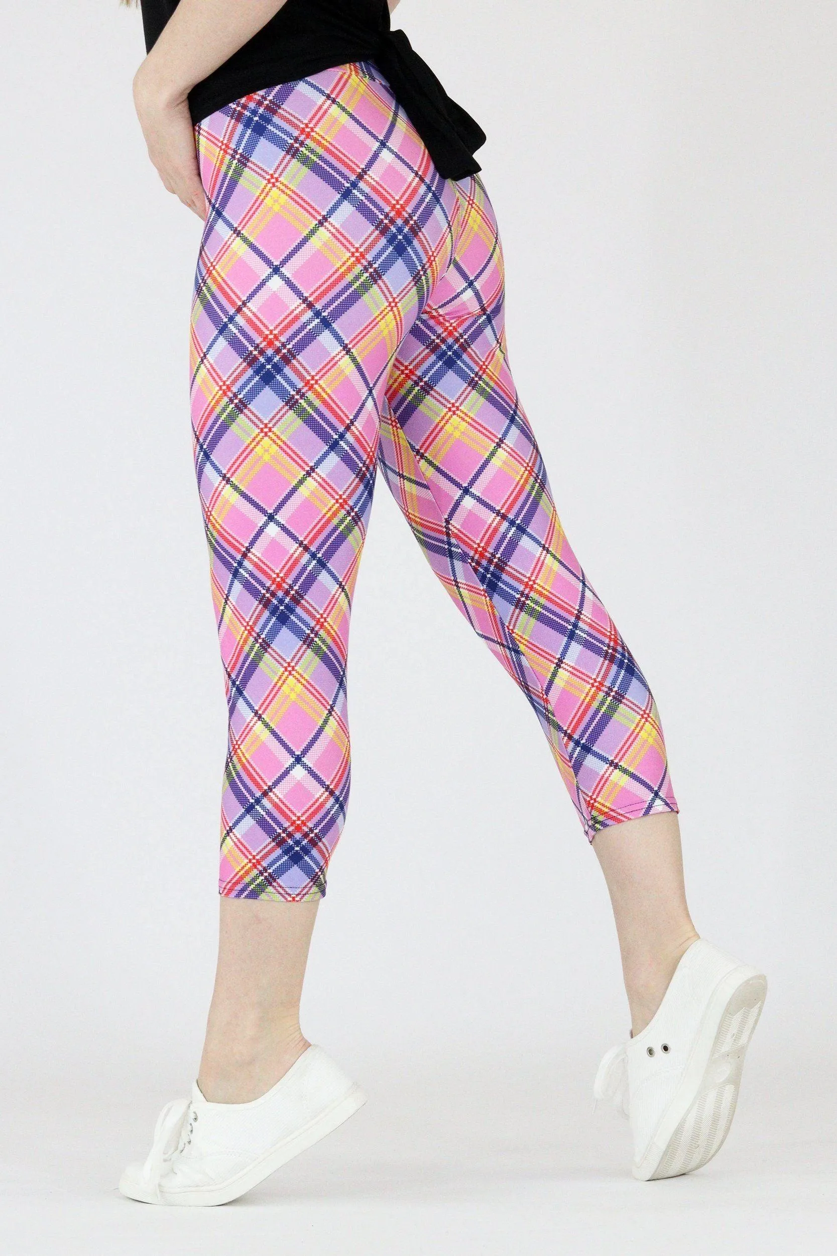 Pink Plaid - Casual Capri Leggings