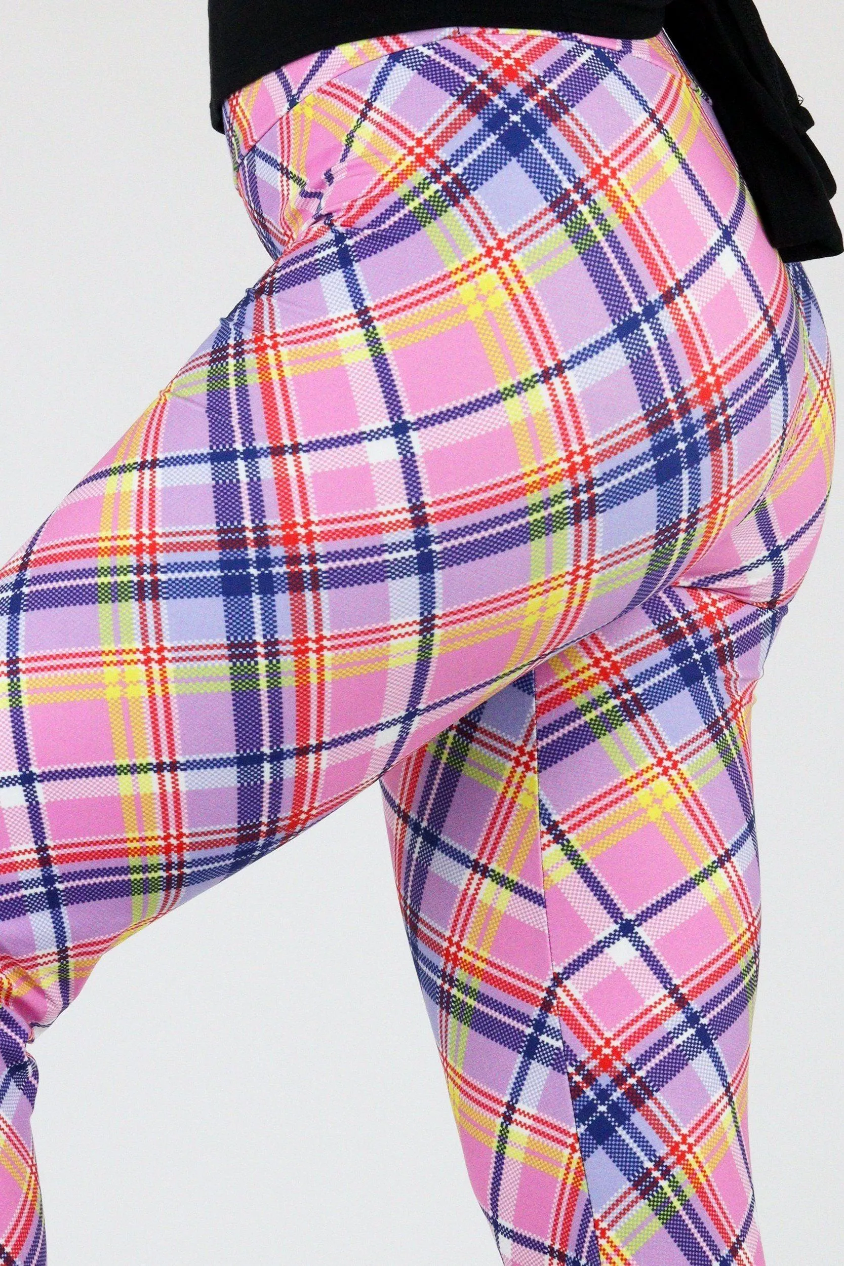 Pink Plaid - Casual Capri Leggings