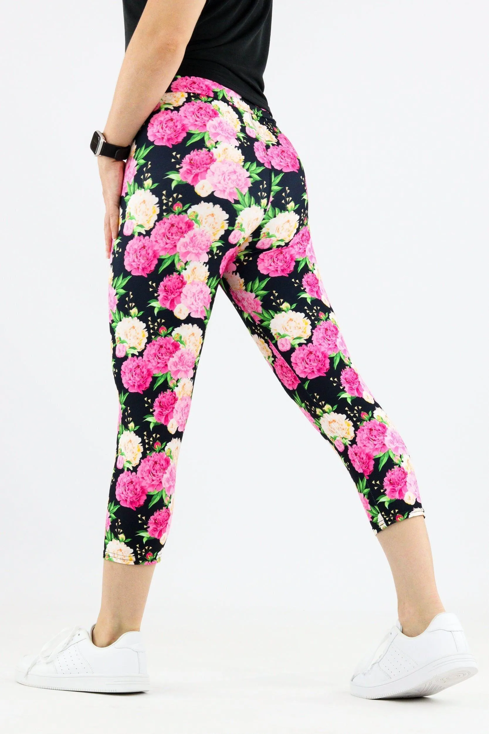 Pretty Peonies - Casual Capri Leggings