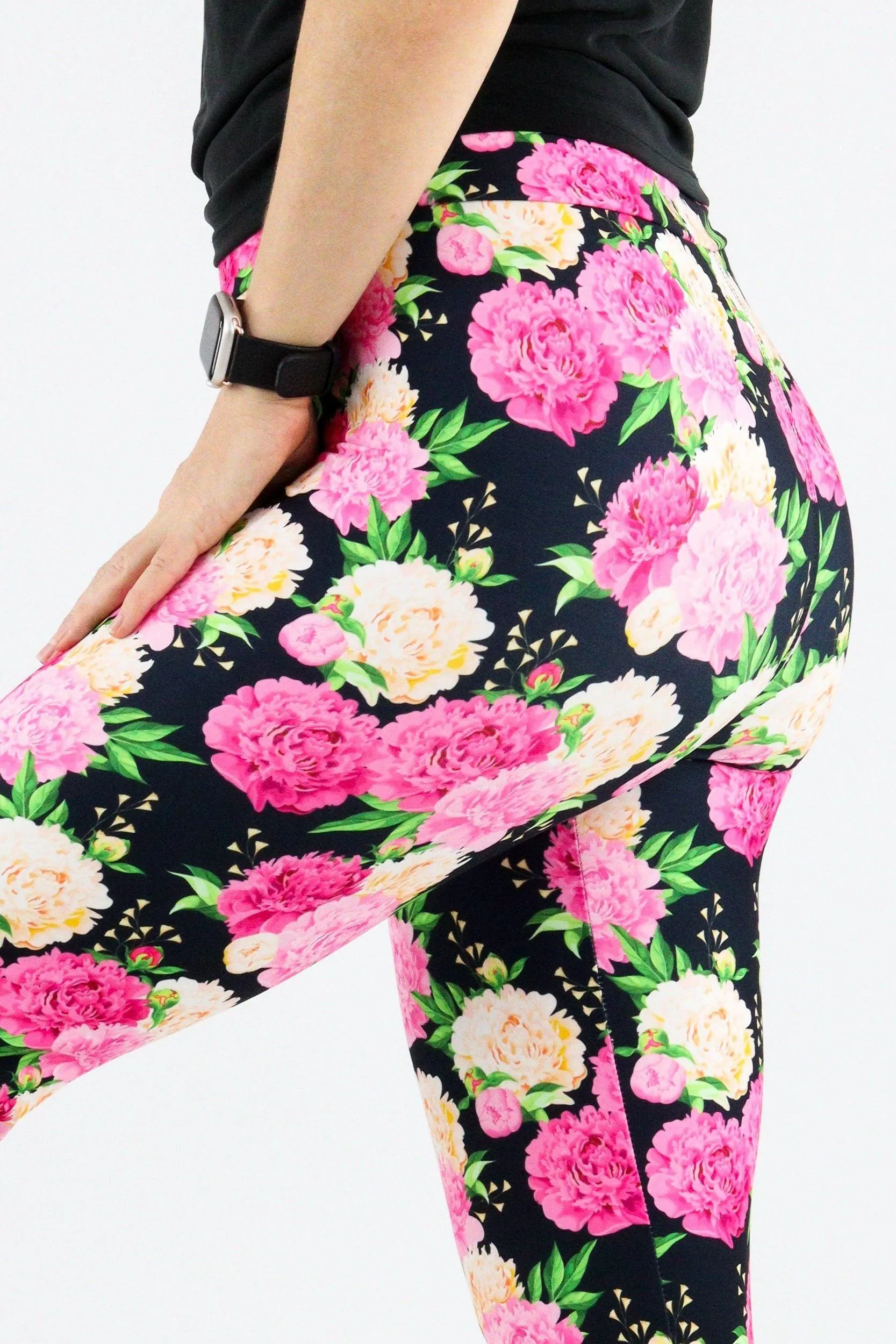 Pretty Peonies - Casual Capri Leggings