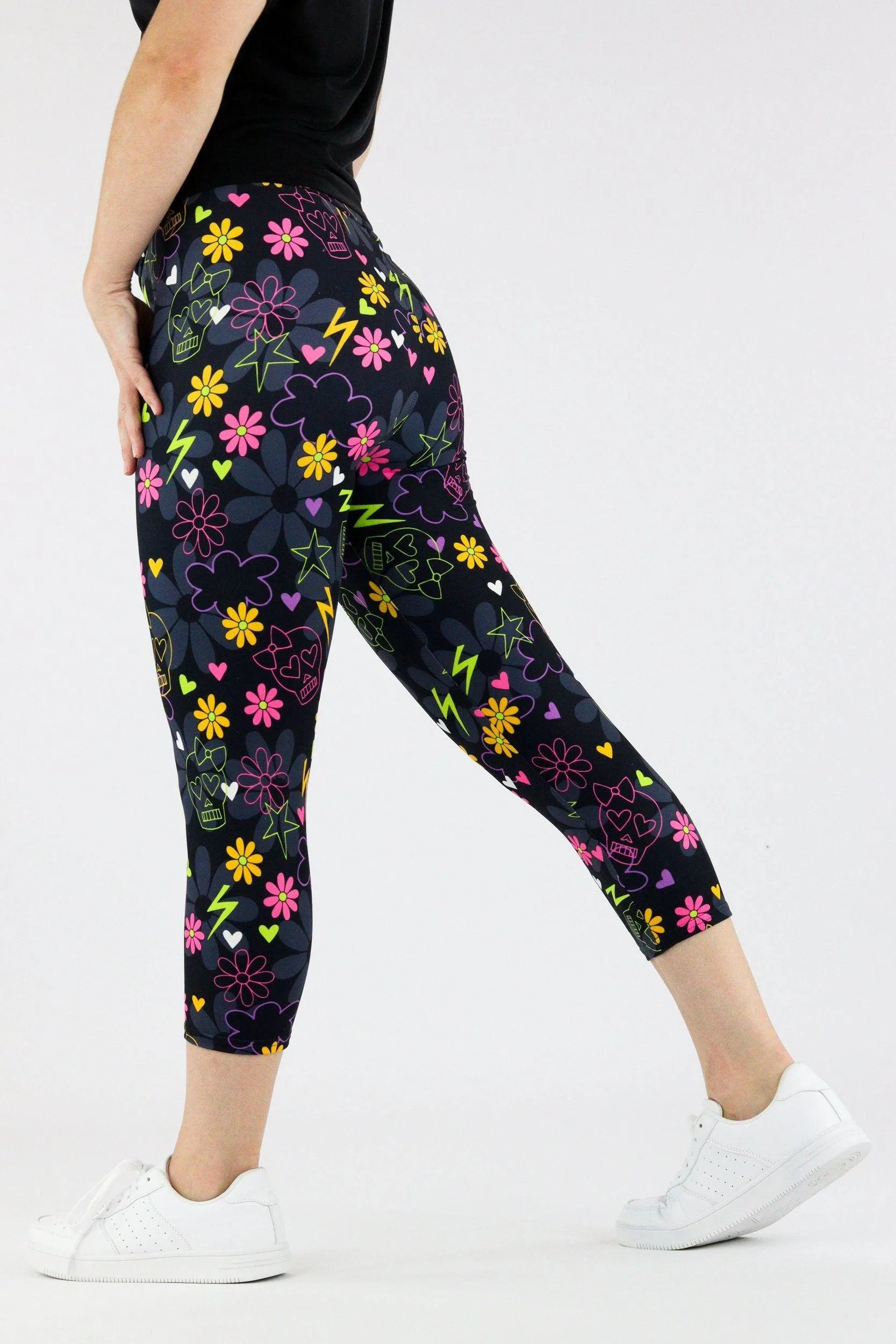 Pretty Skull - Casual Capri Leggings