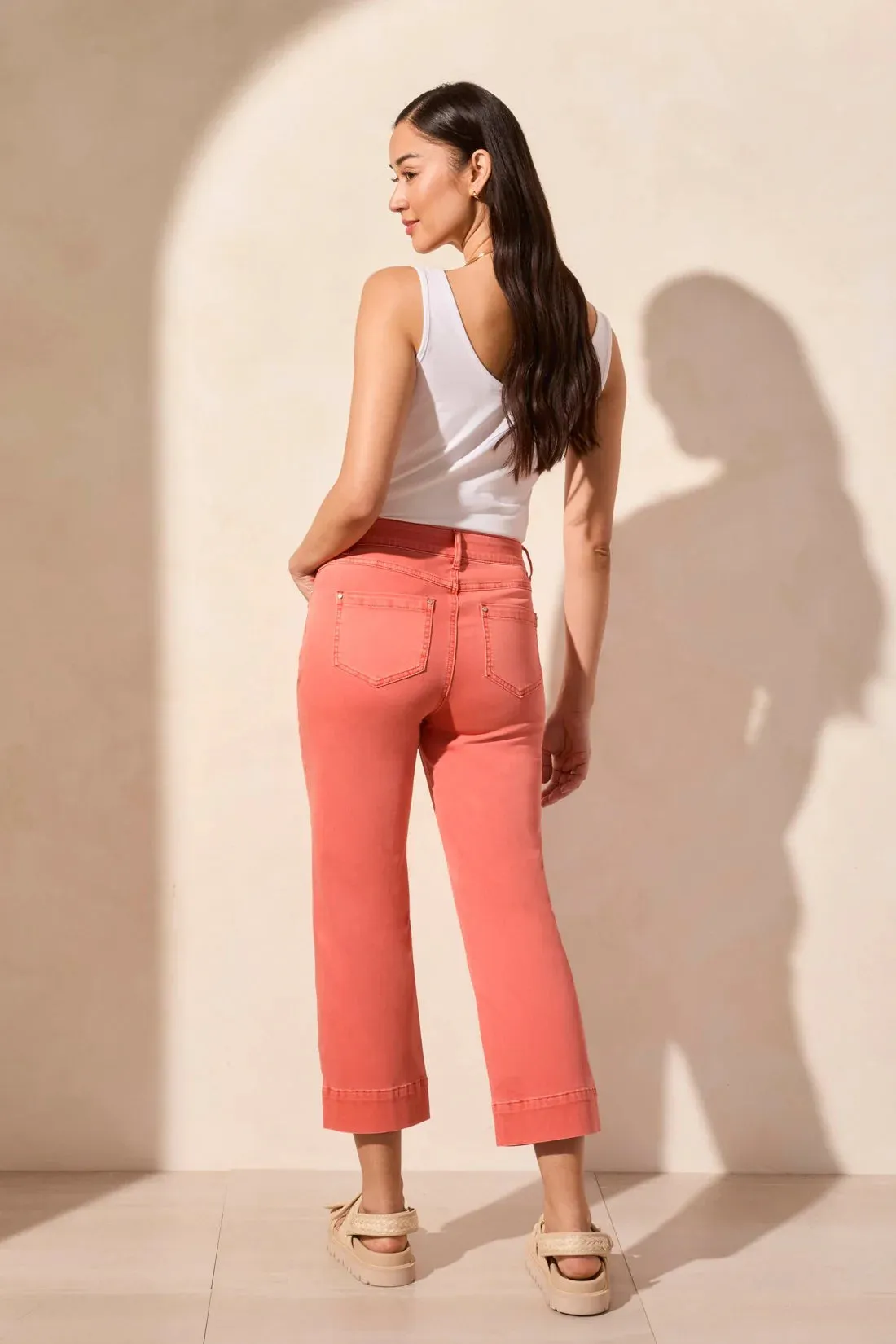 Pull-On Kick Flare Capri