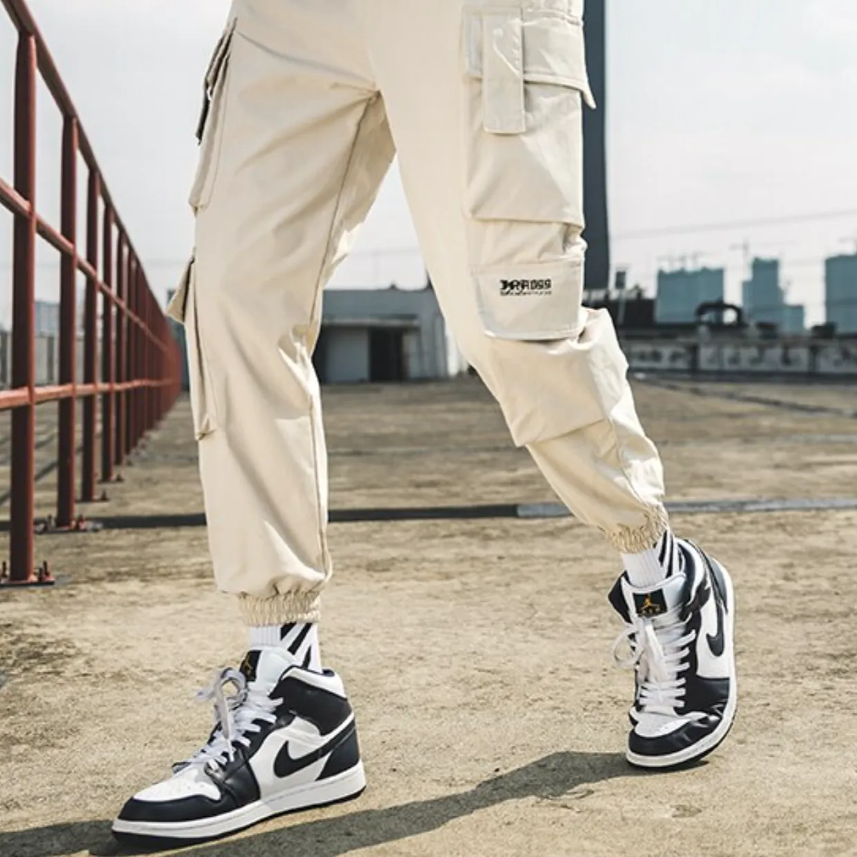 "CGO" Pantalon Cargo Noir à poches Streetwear - URB1™