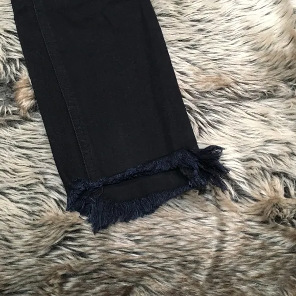Rag &amp; Bone Black Hampton Jean 10 Inch Capri Size 25