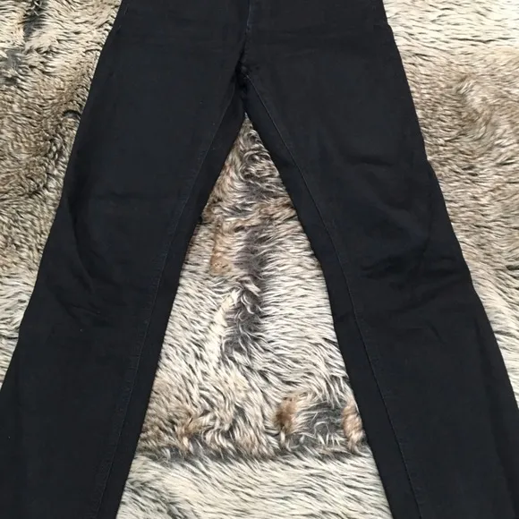 Rag &amp; Bone Black Hampton Jean 10 Inch Capri Size 25