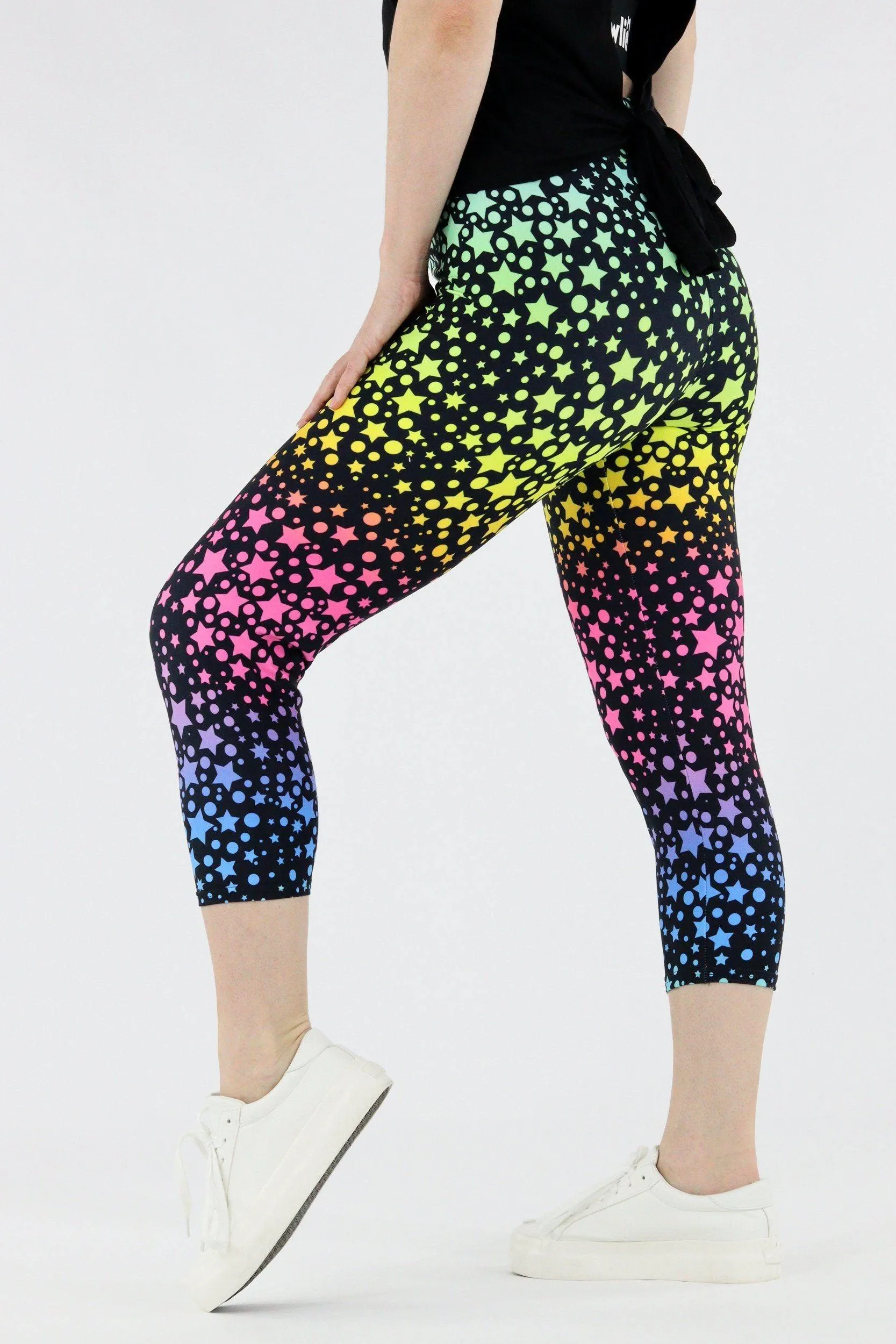 Rainbow Star Cluster - Casual Capri Leggings