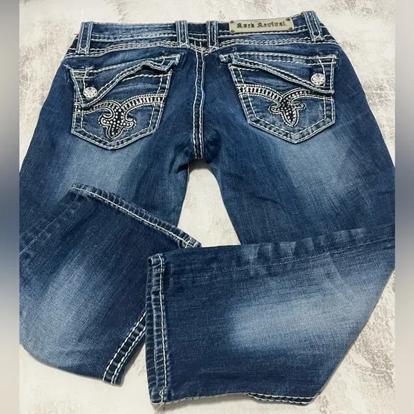 Rock Revival Johanna Women’s Bling Distressed Denim Capris Size 28