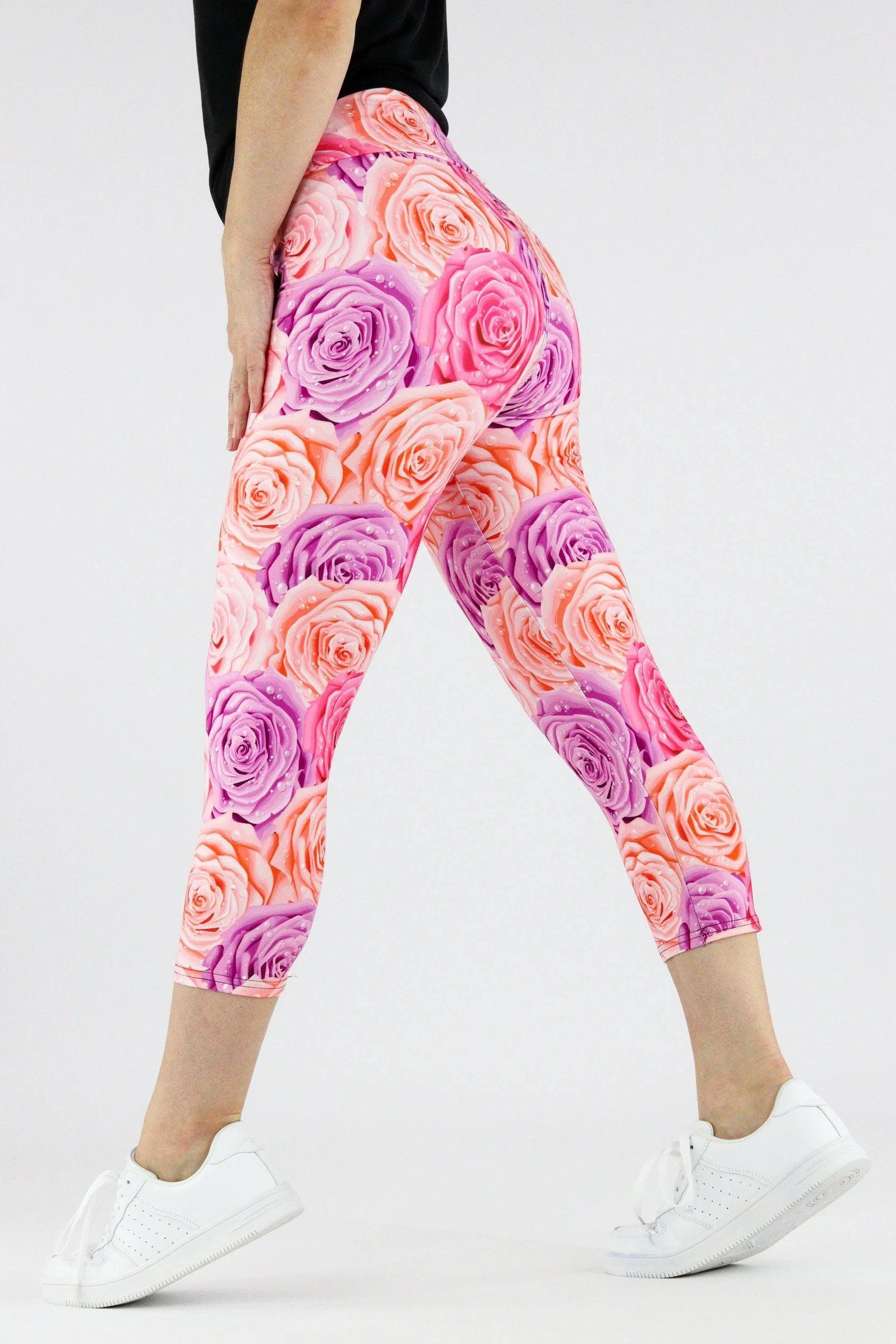 Roses - Casual Capri Leggings
