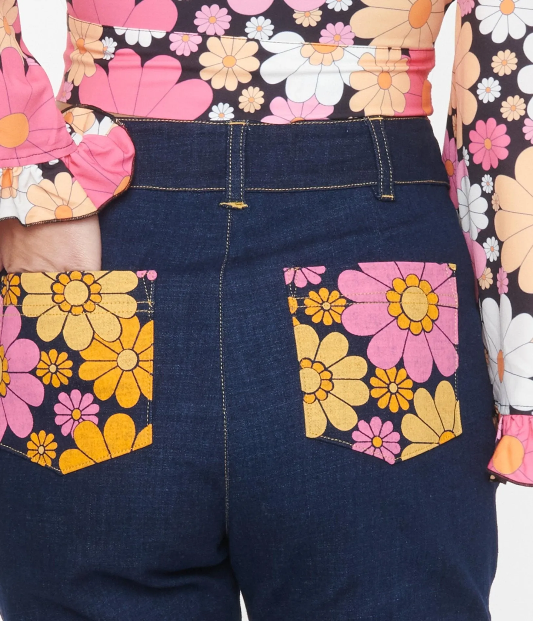 Smak Parlour Dark Blue & Floral Pockets Denim Capris