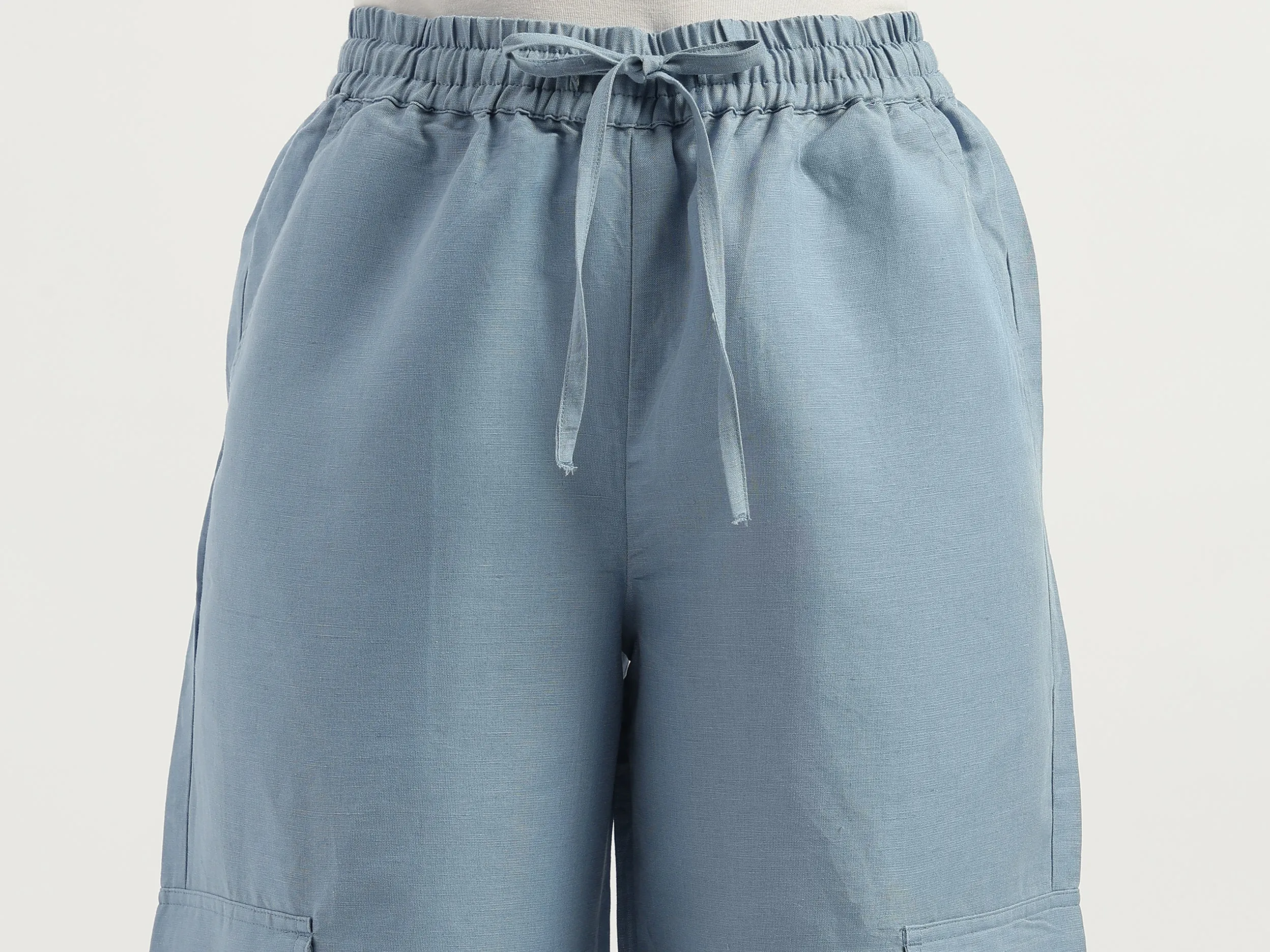 Solid Wide Leg Fit Cargo Pants