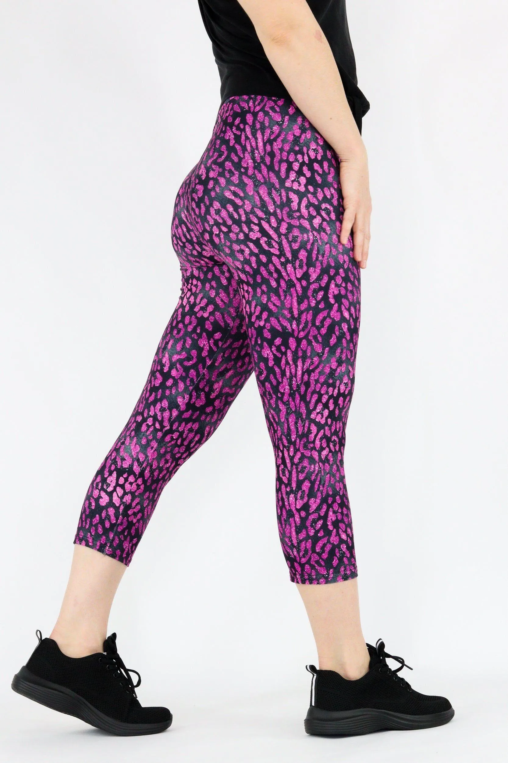 Sparkle Panther - Casual Capri Leggings