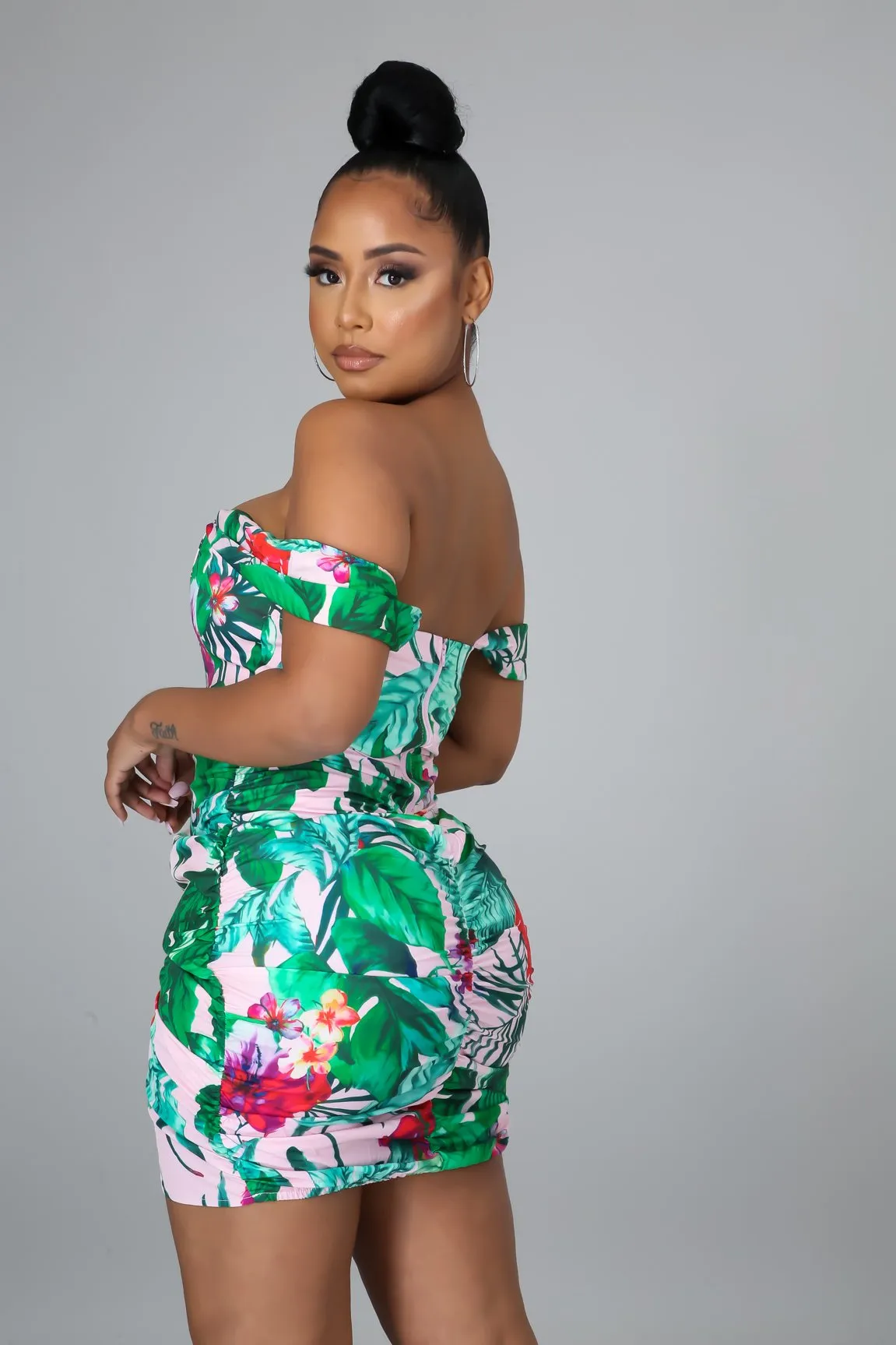 St Bess mini