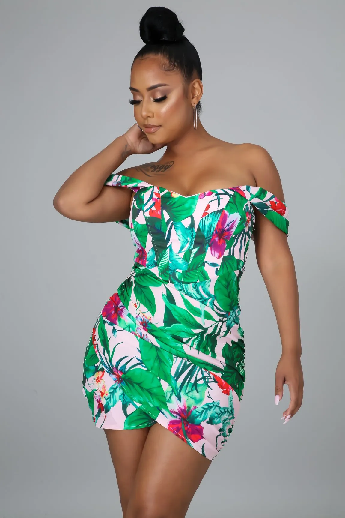St Bess mini