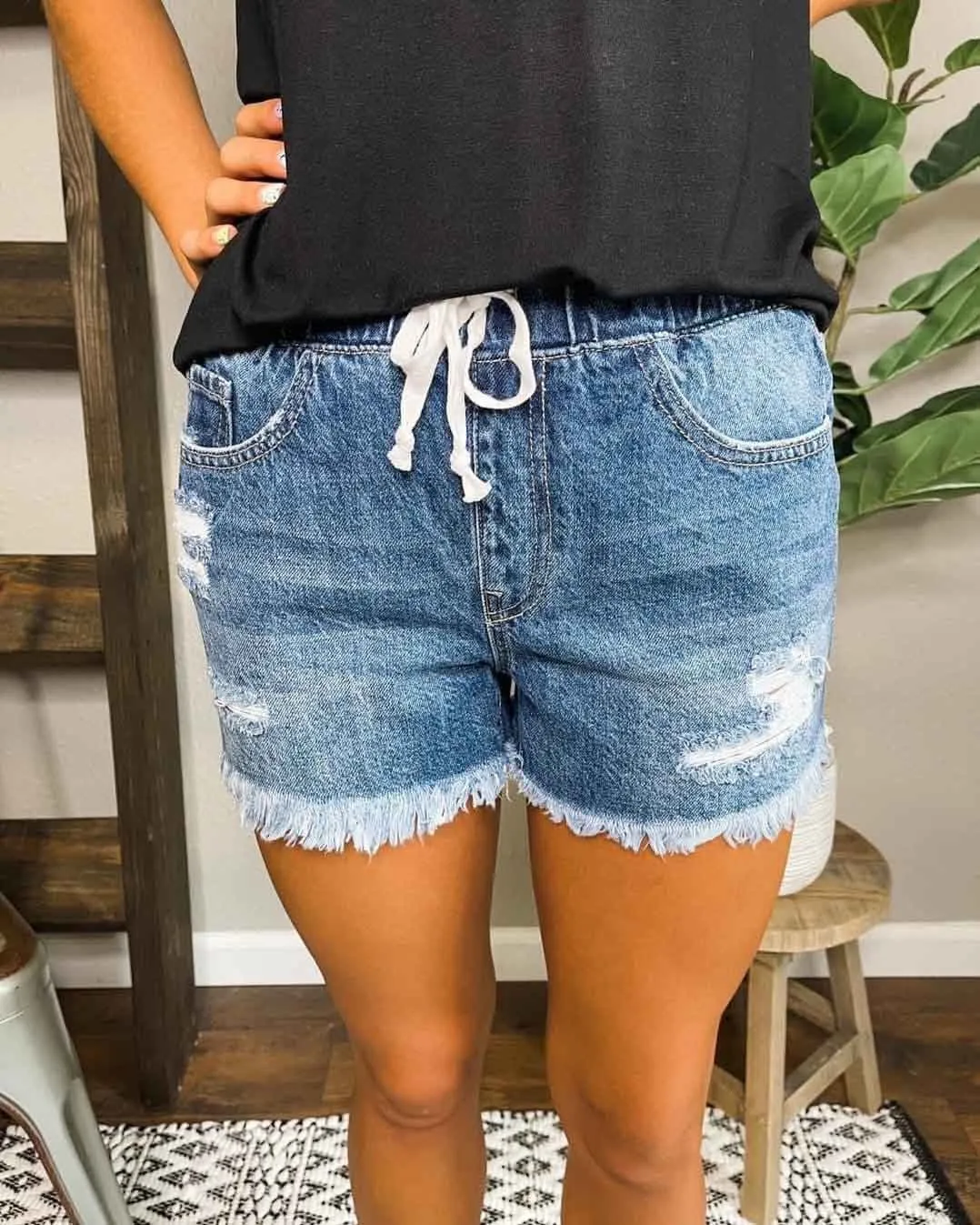 Stunncal Distressed Jogger Shorts