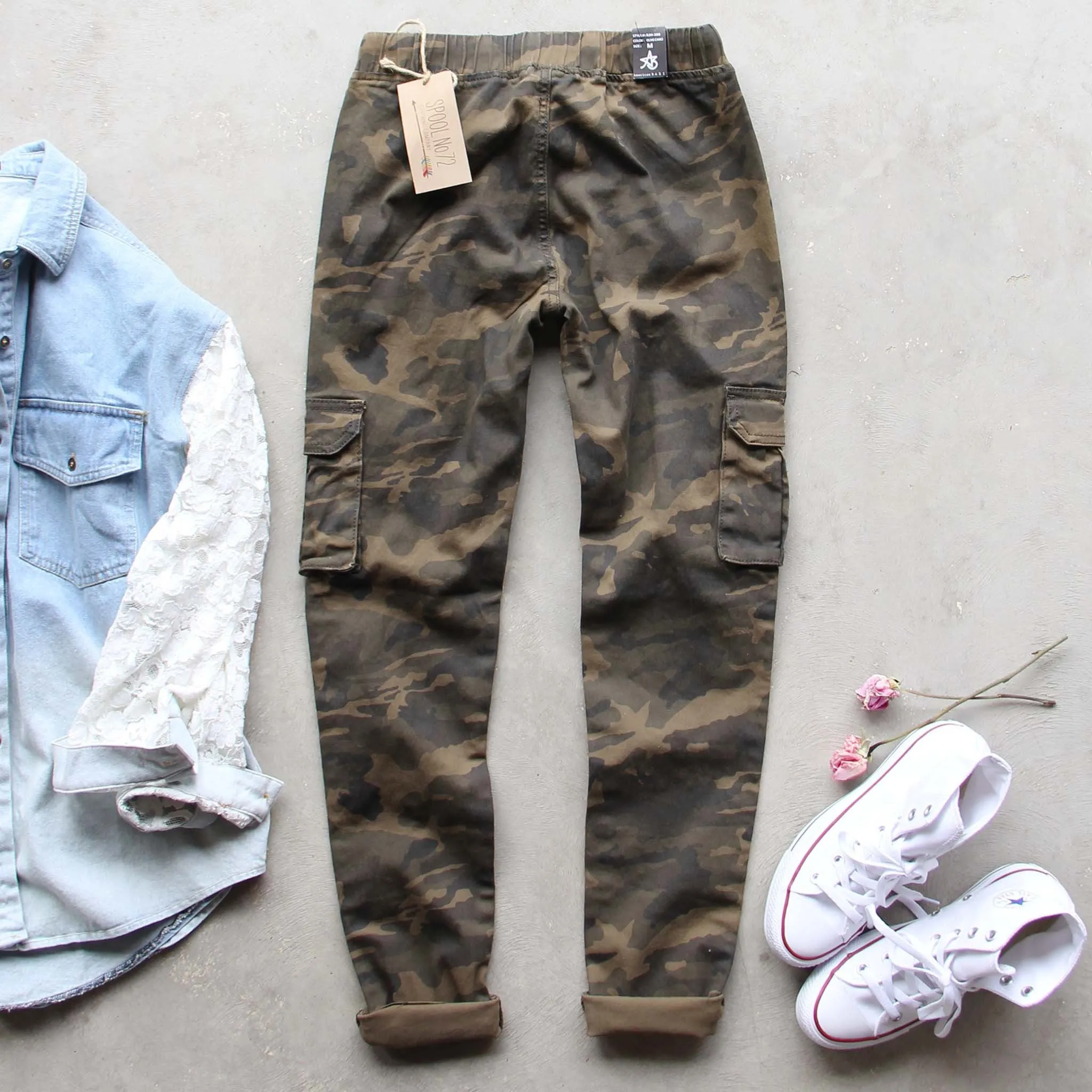 Sugar Falls Cargo Pants in Camo