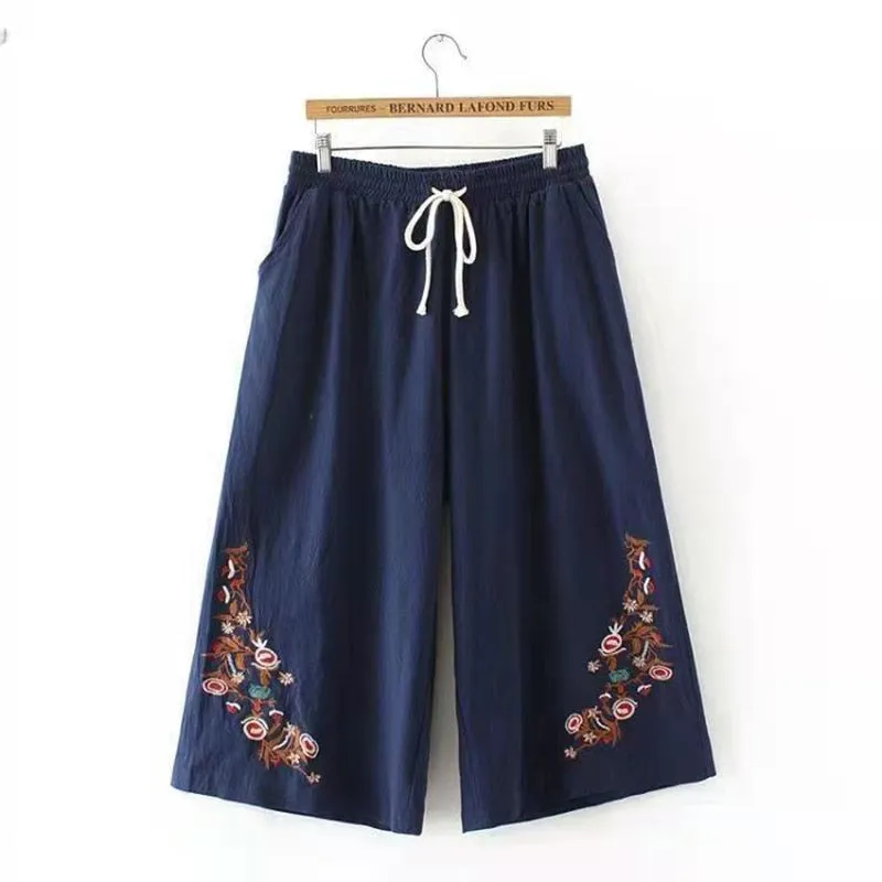 Summer Breeze Embroidered Linen Capris