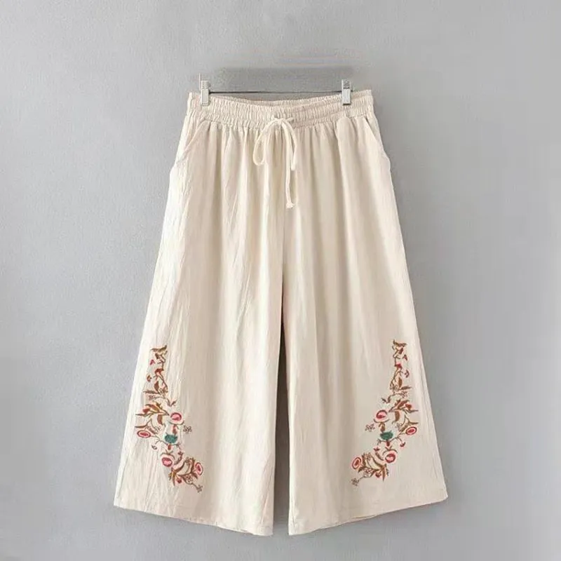 Summer Breeze Embroidered Linen Capris