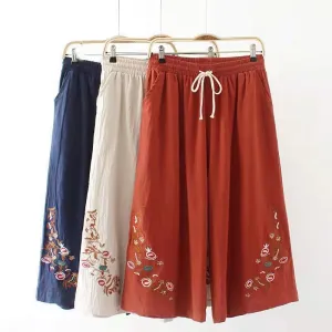 Summer Breeze Embroidered Linen Capris