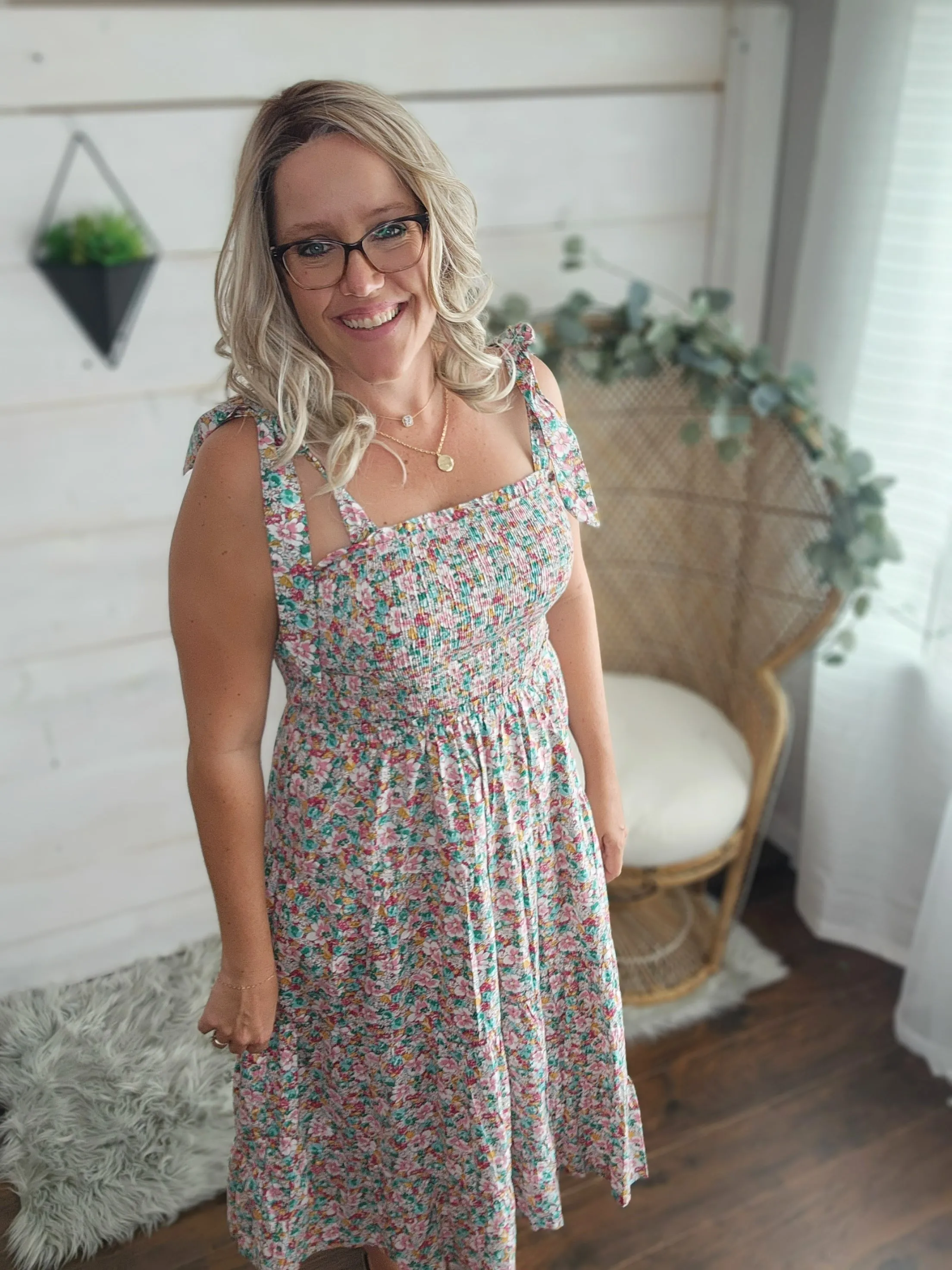 Swirl and Twirl Floral  in Sm-3XL * on sale *