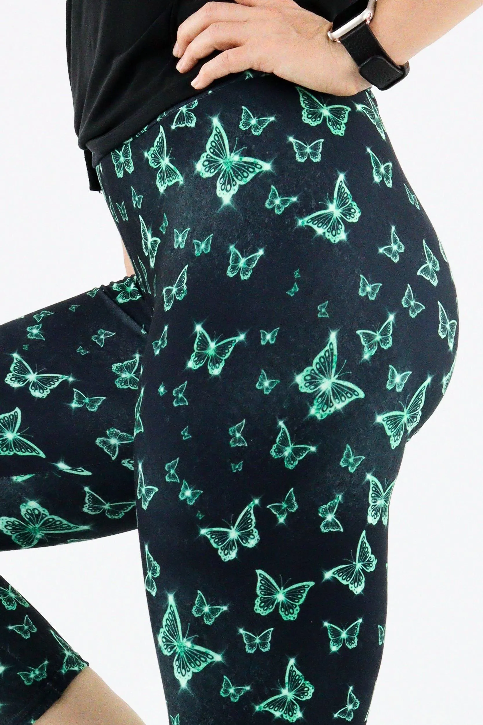 Teal Butterfly Glow - Casual Capri Leggings