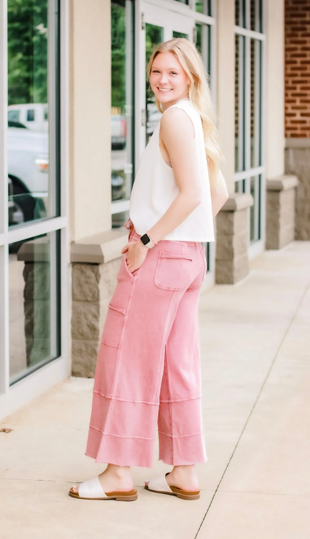 The Good Life Wide Leg Pants in Mauve